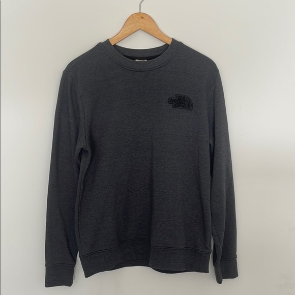 The North Face Men's Black Sweater - Picture 1 of 4